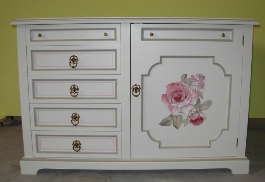 Pintura decorativa y cambios de color en muebles